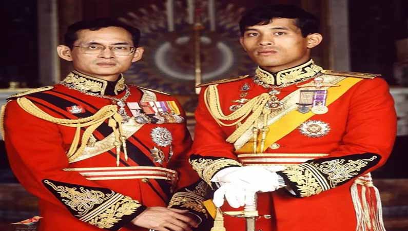 泰國曼谷數(shù)萬人示威游行<div   id=